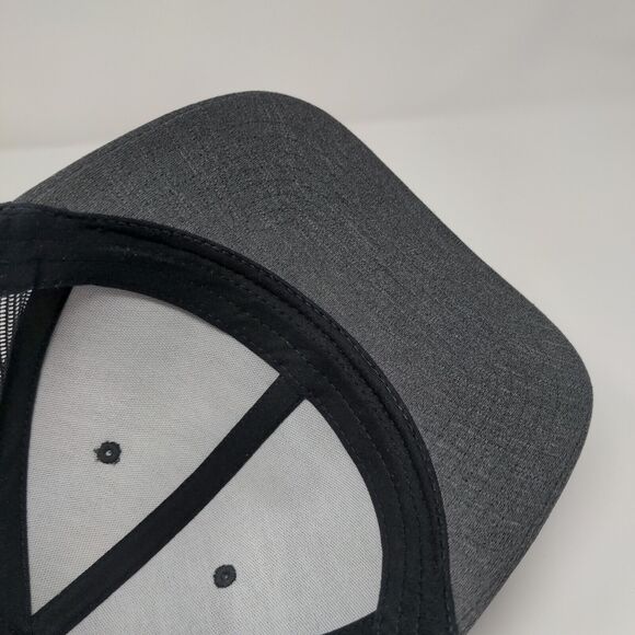 D25 Est. 1999 Snapback Trucker Hat Gray One Size Adjustable Mesh Back Team 365 - Picture 7 of 9